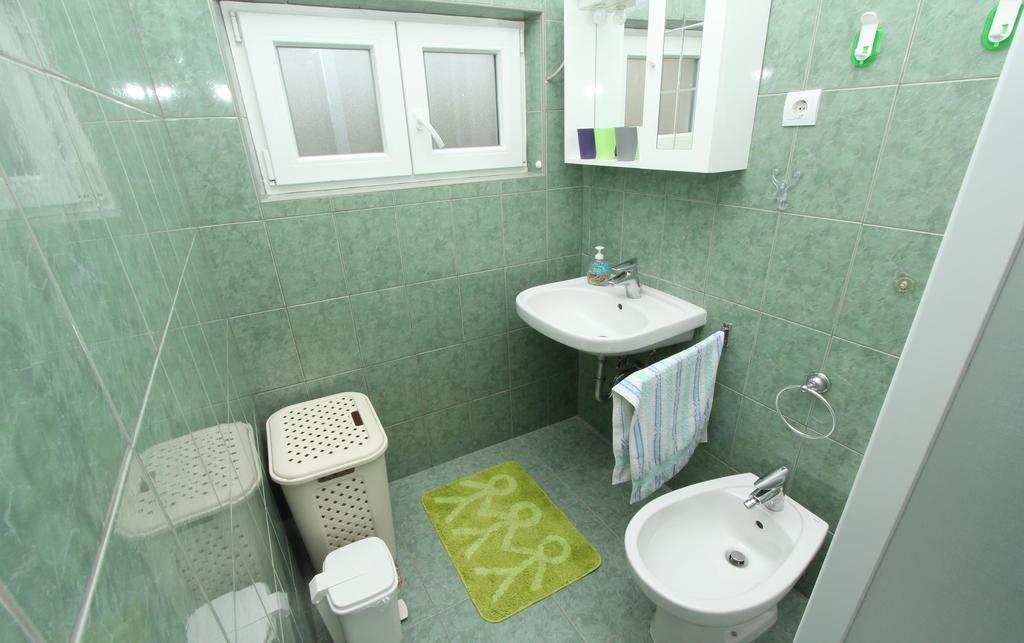 Apartment Dina Ровинь Экстерьер фото