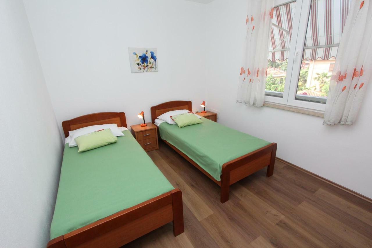 Apartment Dina Ровинь Экстерьер фото