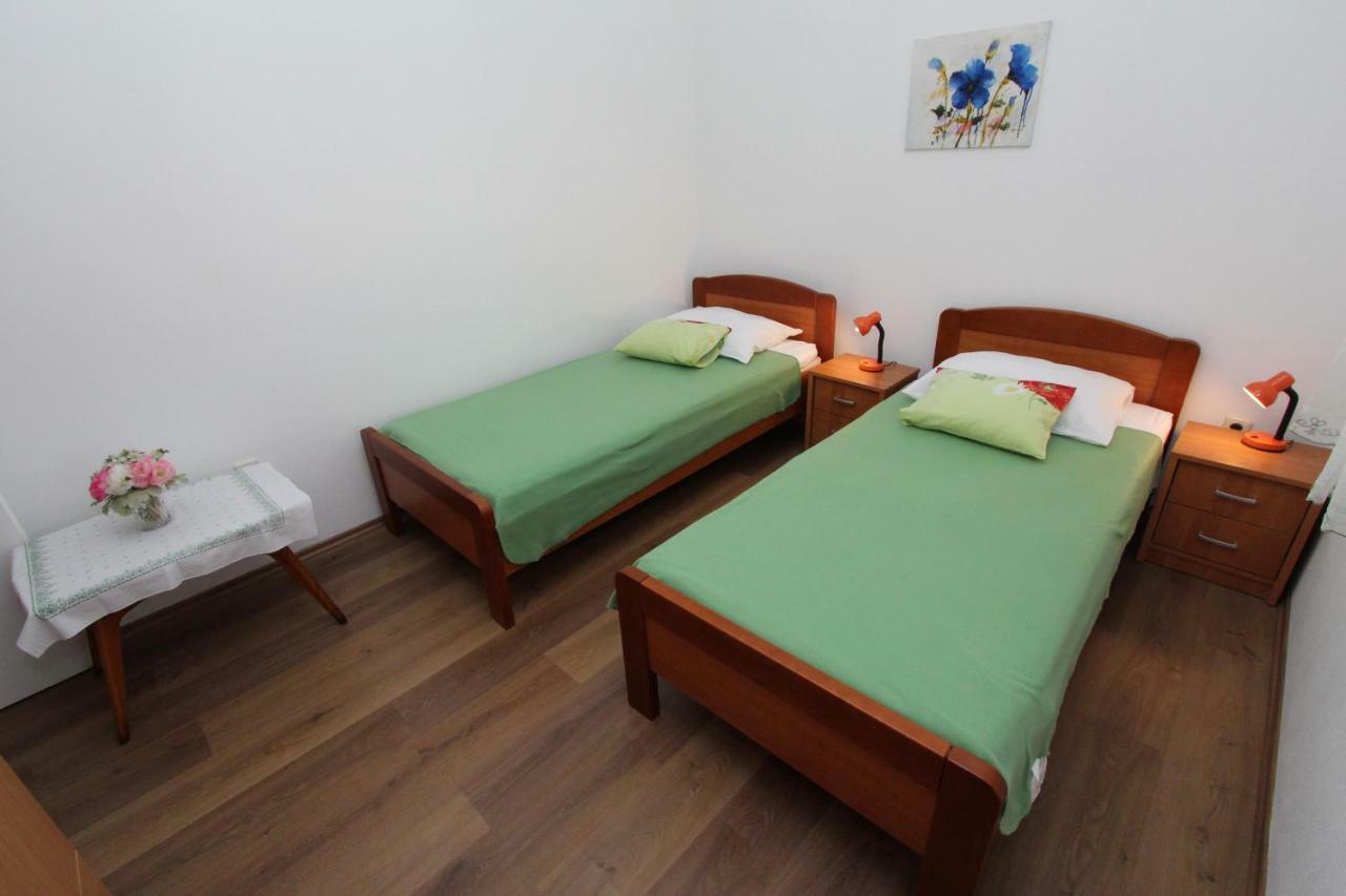 Apartment Dina Ровинь Экстерьер фото