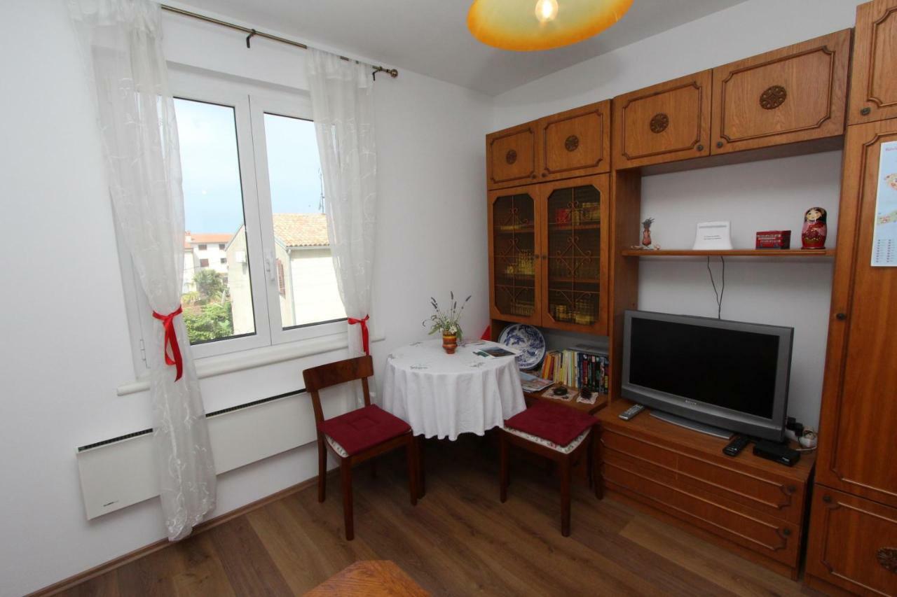 Apartment Dina Ровинь Экстерьер фото